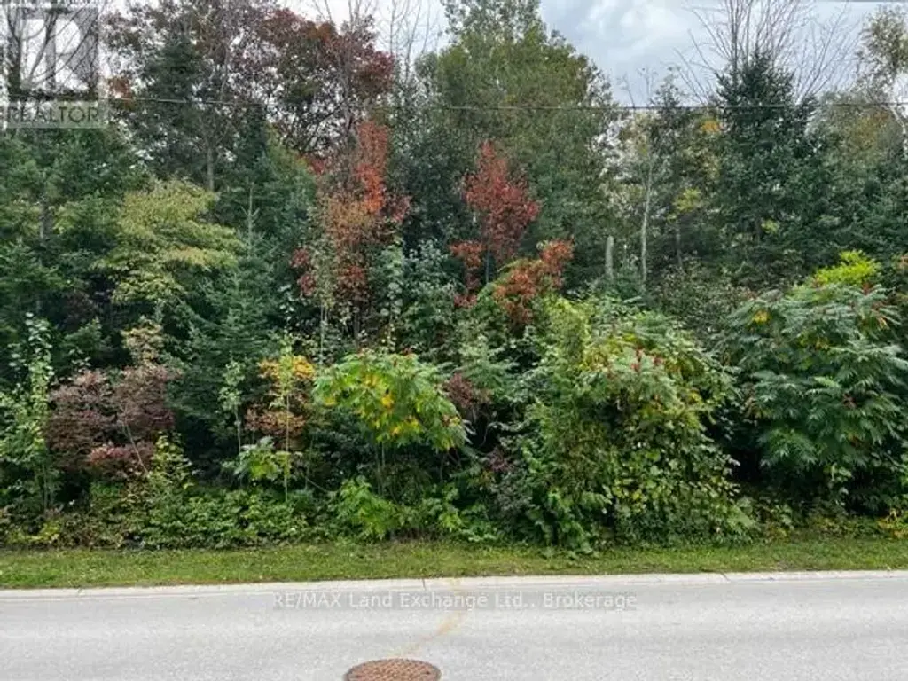 2 Shore Road, Saugeen Shores
